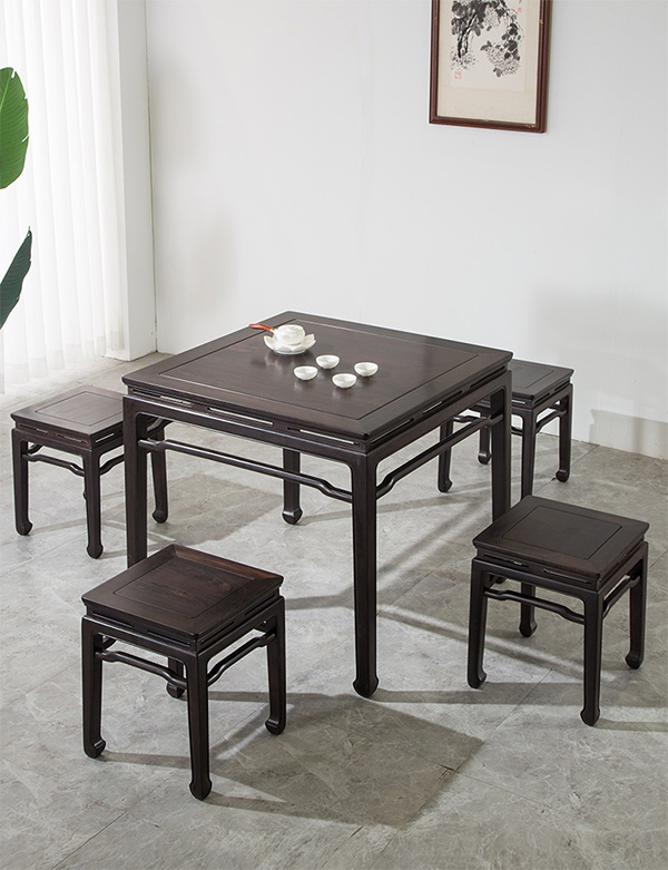 苏州紫光檀罗锅枨方桌家具器型